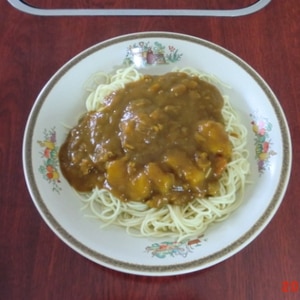 残りのカレーで焼きそば